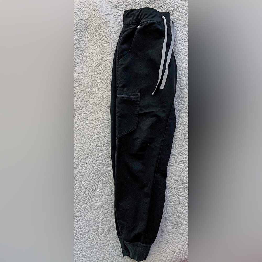 Figs black scrub set